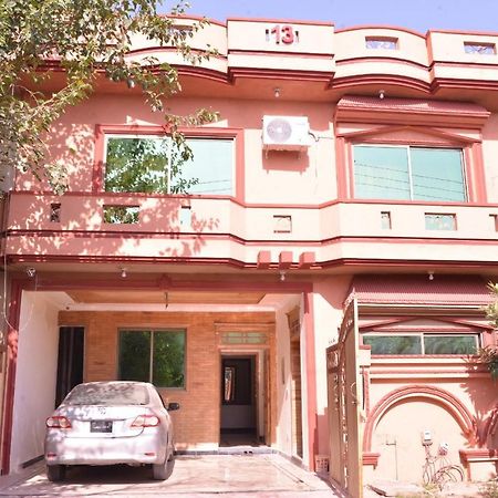Redbury Guesthouse Islamabad Buitenkant foto