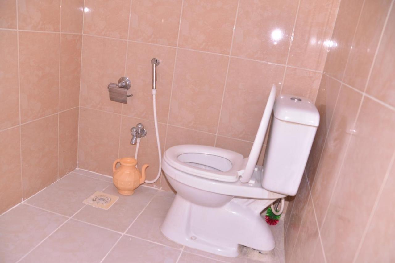 Redbury Guesthouse Islamabad Buitenkant foto